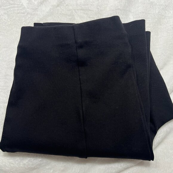Banana Republic Crop Flare Everywhere Ponte Pant in in Black - Picture 6 of 7